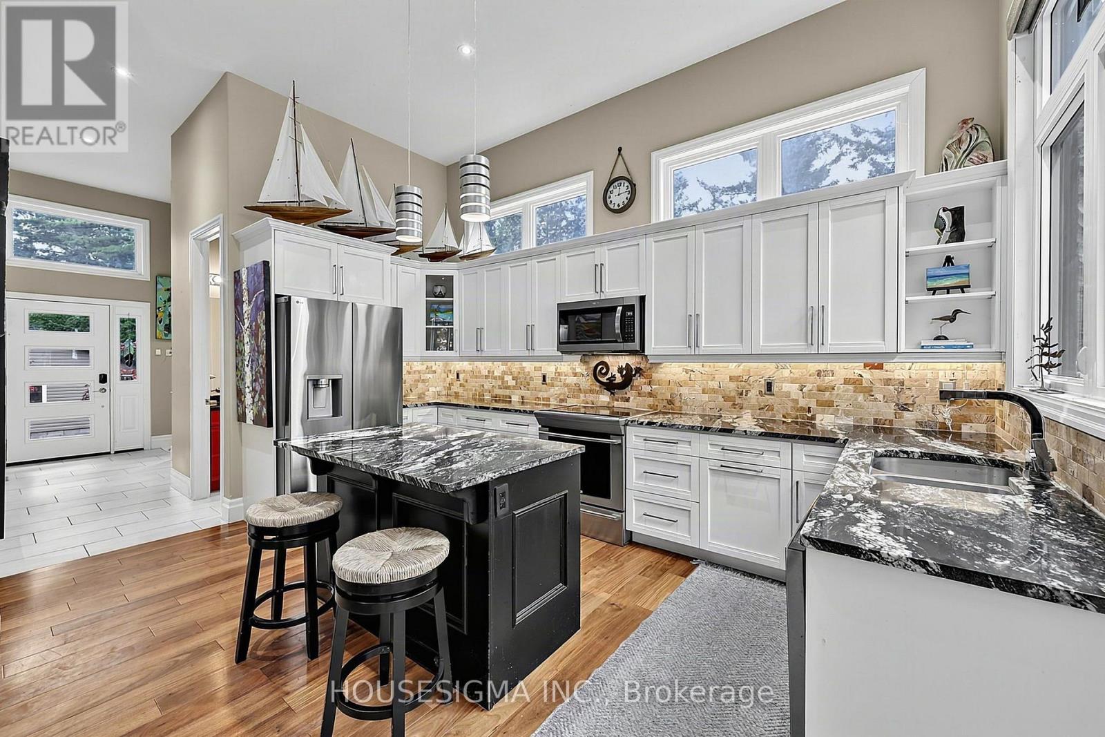 1046 RIVER ROAD - Image 9