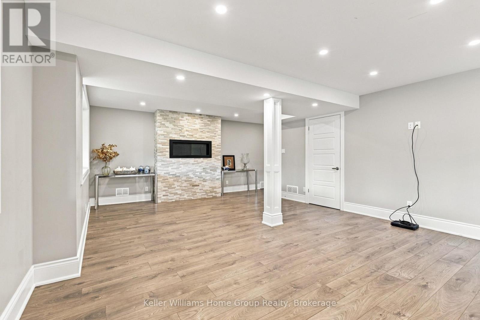 #53 145 ABERFOYLE MILL CRESCENT - Image 29