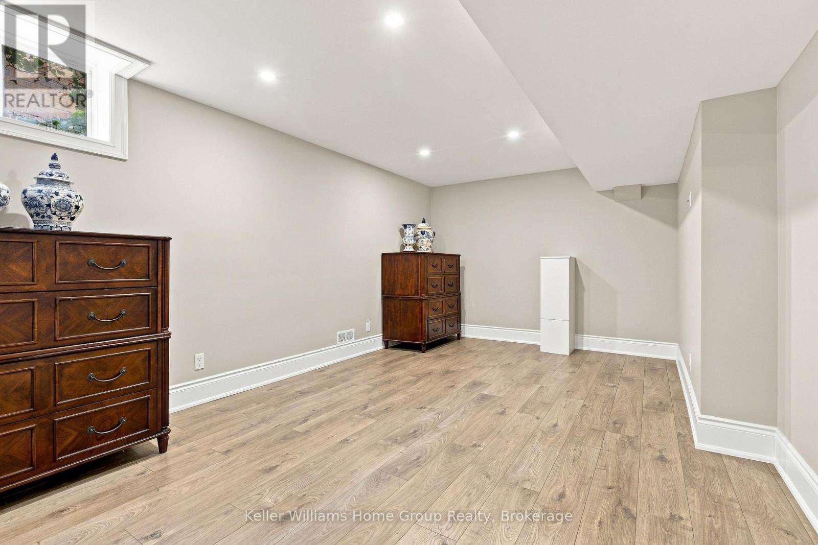 #53 145 ABERFOYLE MILL CRESCENT - Image 32