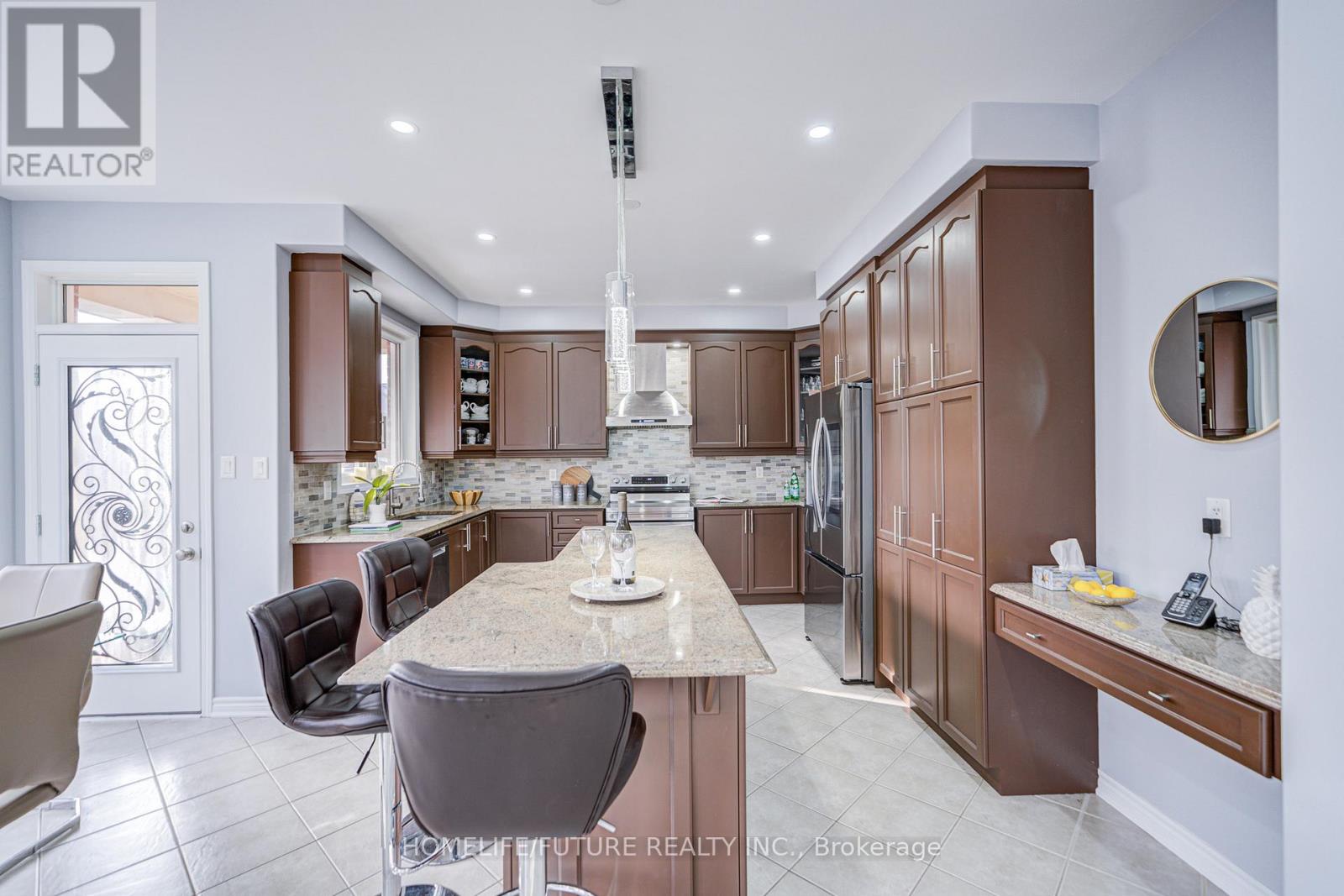 342 LAUNDON TERRACE - 16