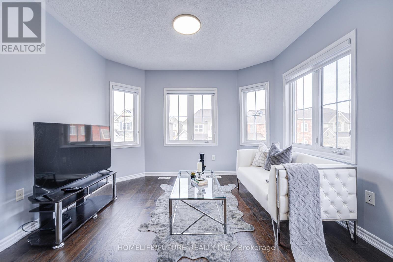 342 LAUNDON TERRACE - 23