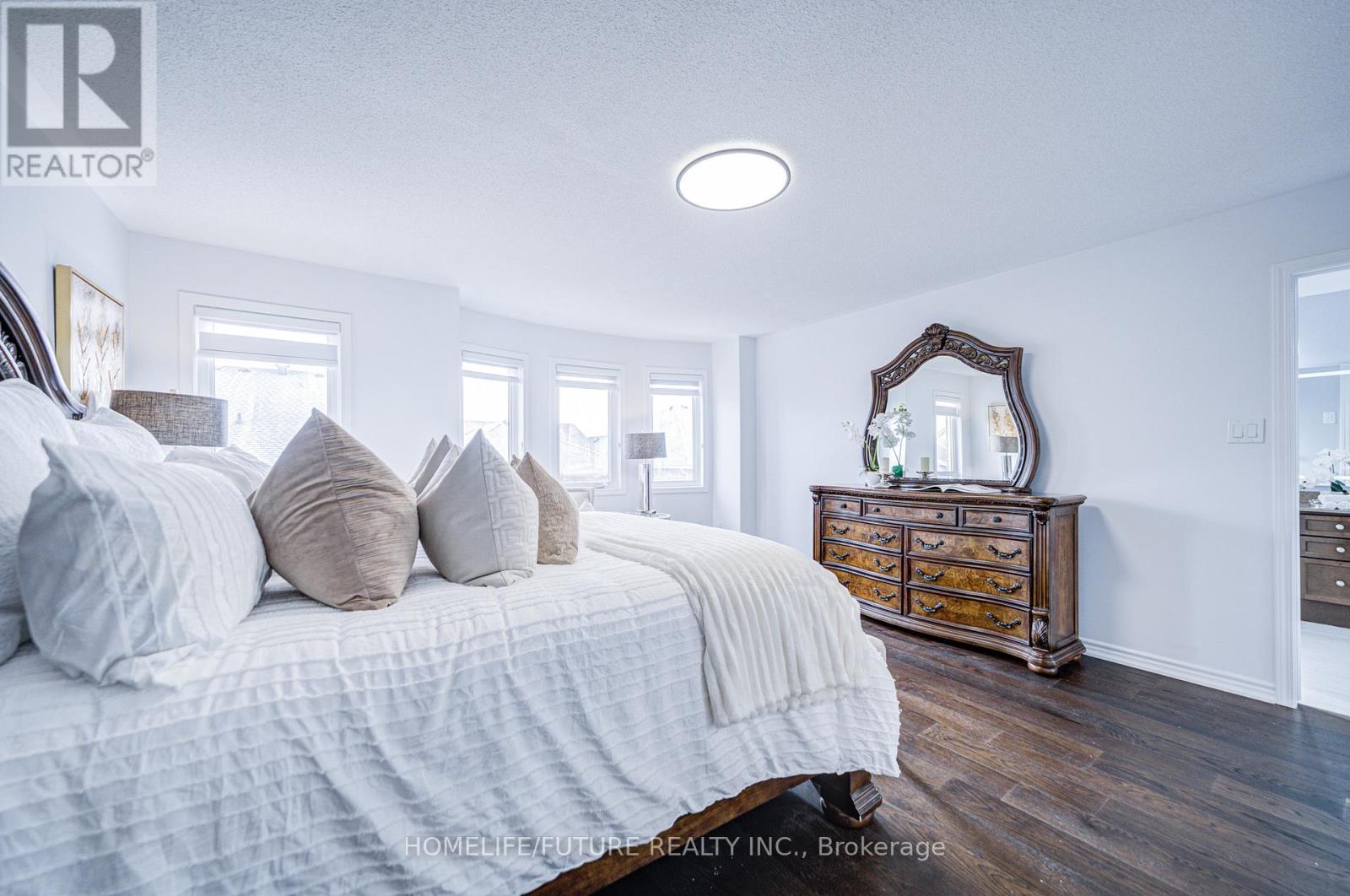 342 LAUNDON TERRACE - 31