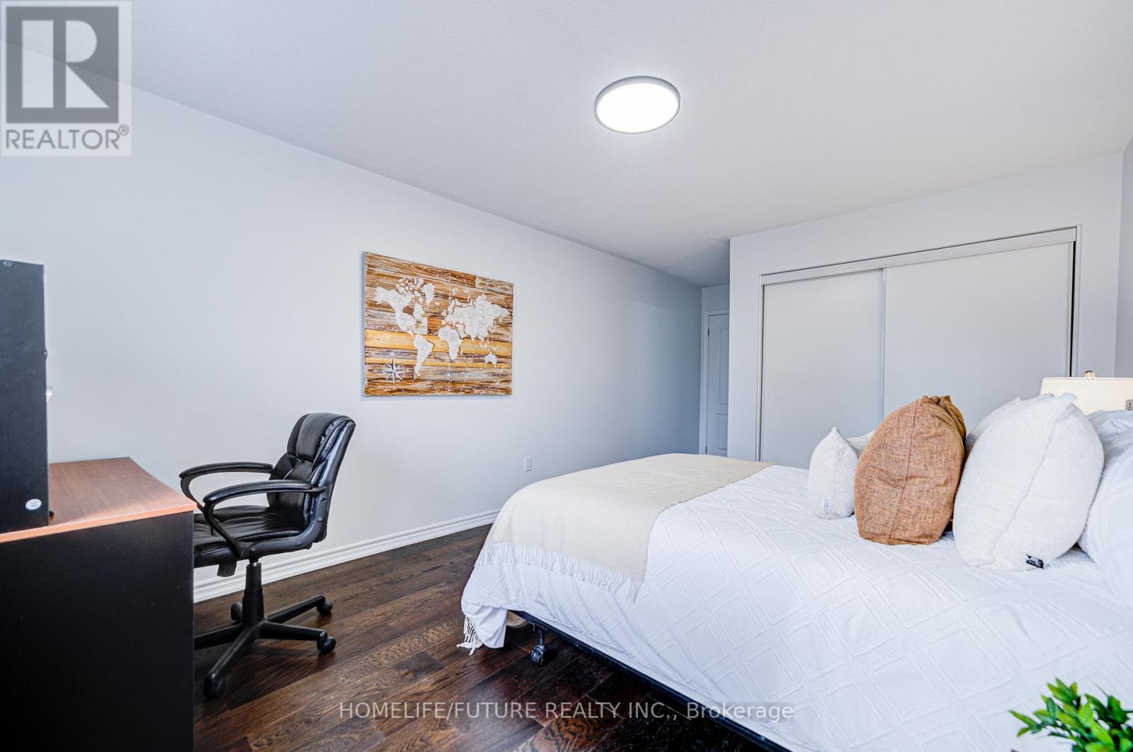 342 LAUNDON TERRACE - 40