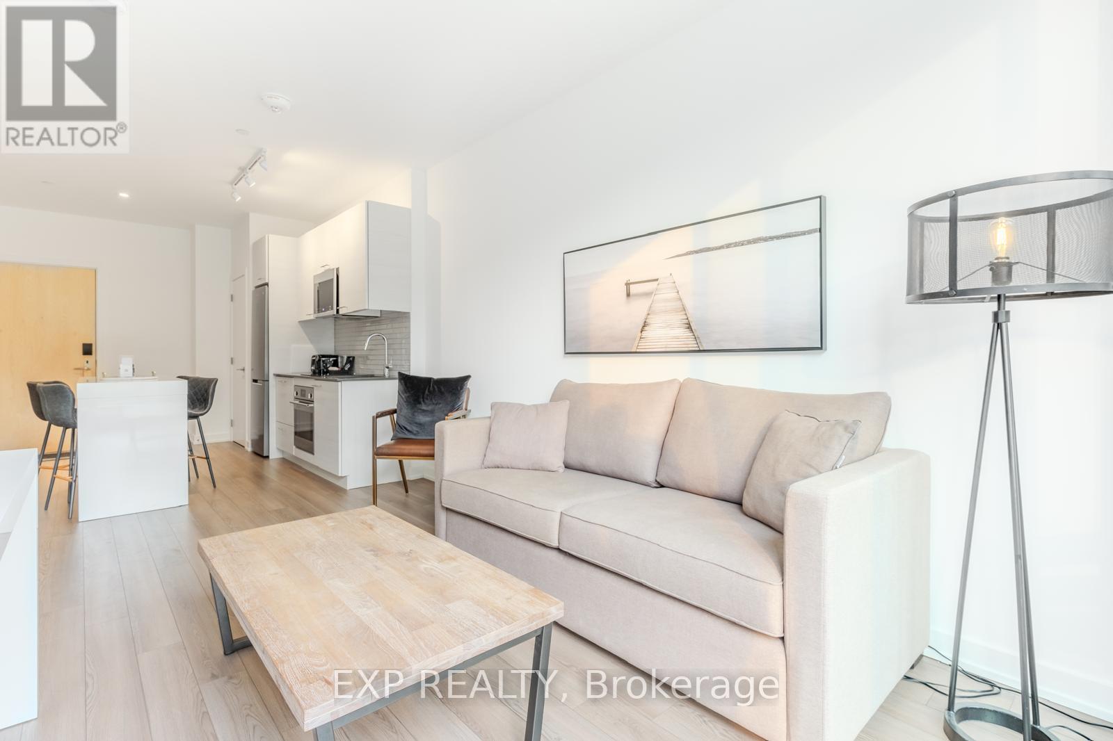 #102 120 CARRICK TRAIL - Image 11