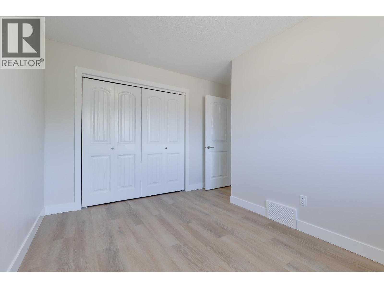 Photo 19 of 31 — 4206-4210 1ST AVENUE · Prince George, BC
