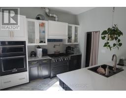 2216 Champlain Road, Tiny, ON L9M0C4 Photo 17