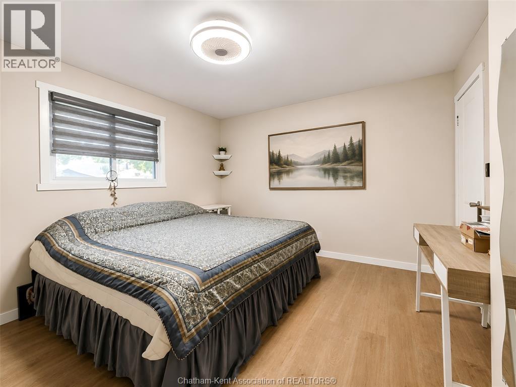 334 MCNAUGHTON AVENUE - 18