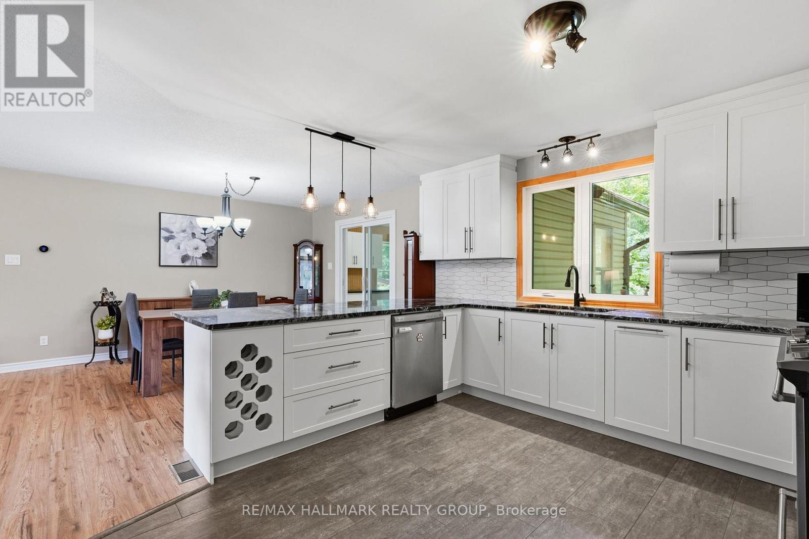 601 LAKE GEORGE ROAD - Image 17