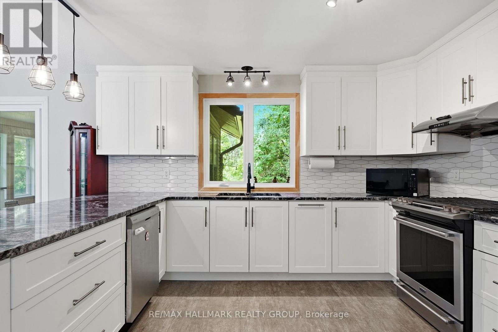 601 LAKE GEORGE ROAD - Image 19
