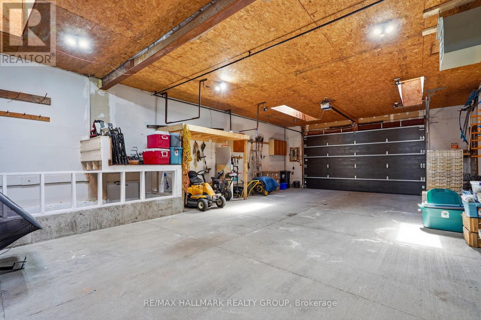 601 LAKE GEORGE ROAD - 5