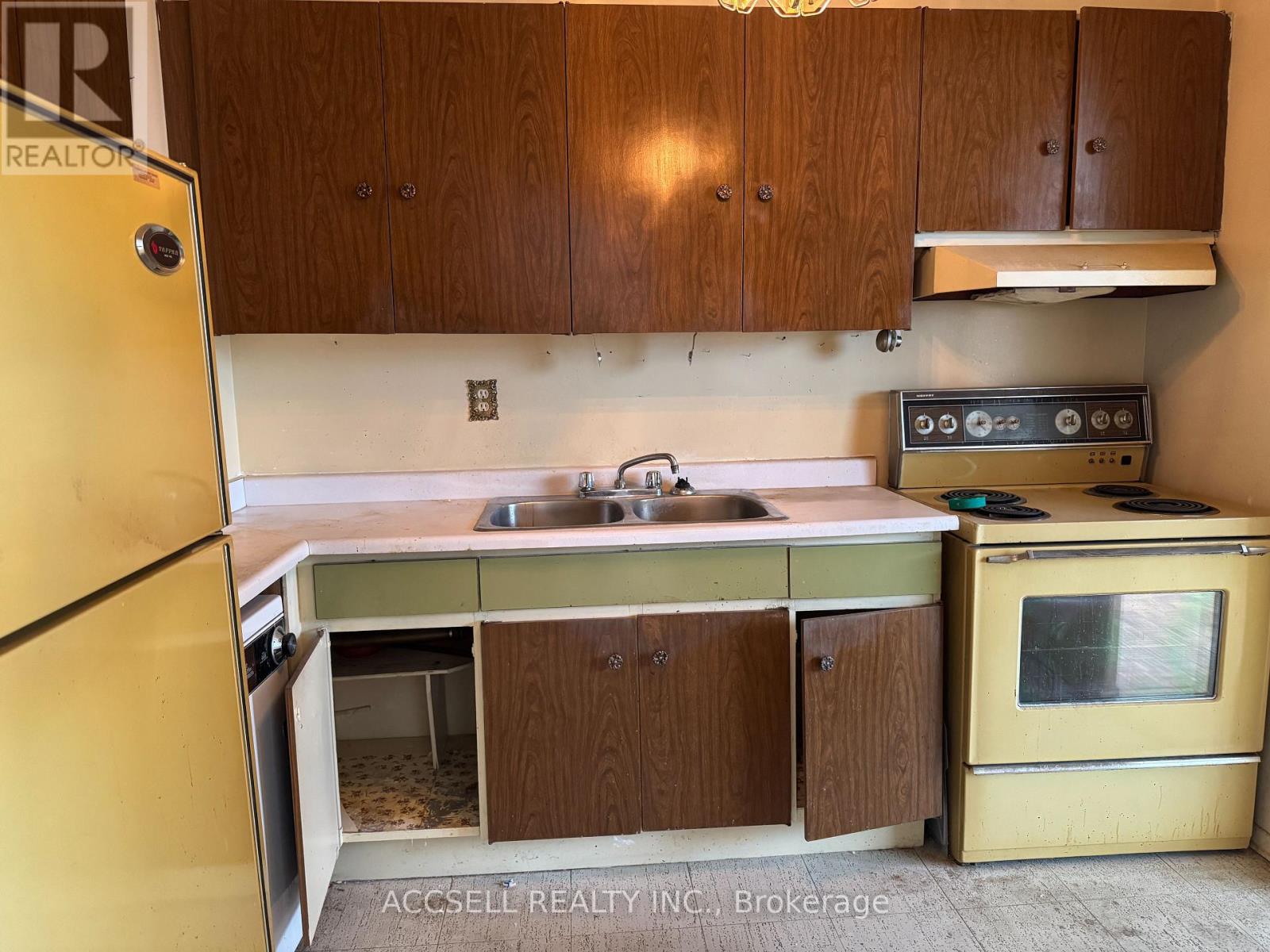 #1703 1455 LAWRENCE AVENUE W - 4
