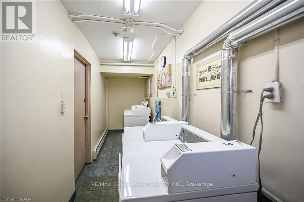 #52 2373 KING STREET E - 23