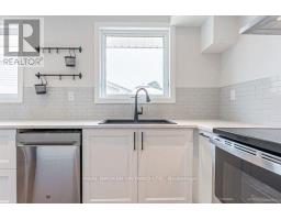 Upper - 19 Argyle Court, Welland, ON L3C6J1 Photo 14