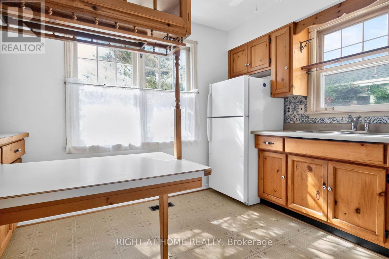 8 AMELIA STREET - Image 8