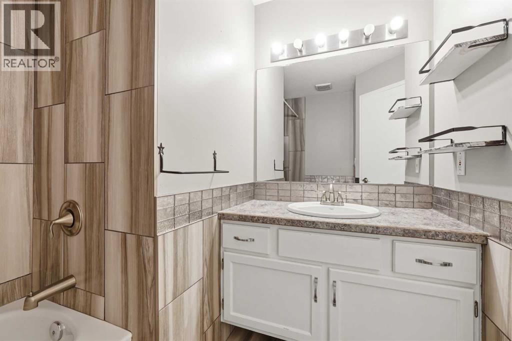 Listing photo – 5711 61 Avenue, Rocky Mountain House