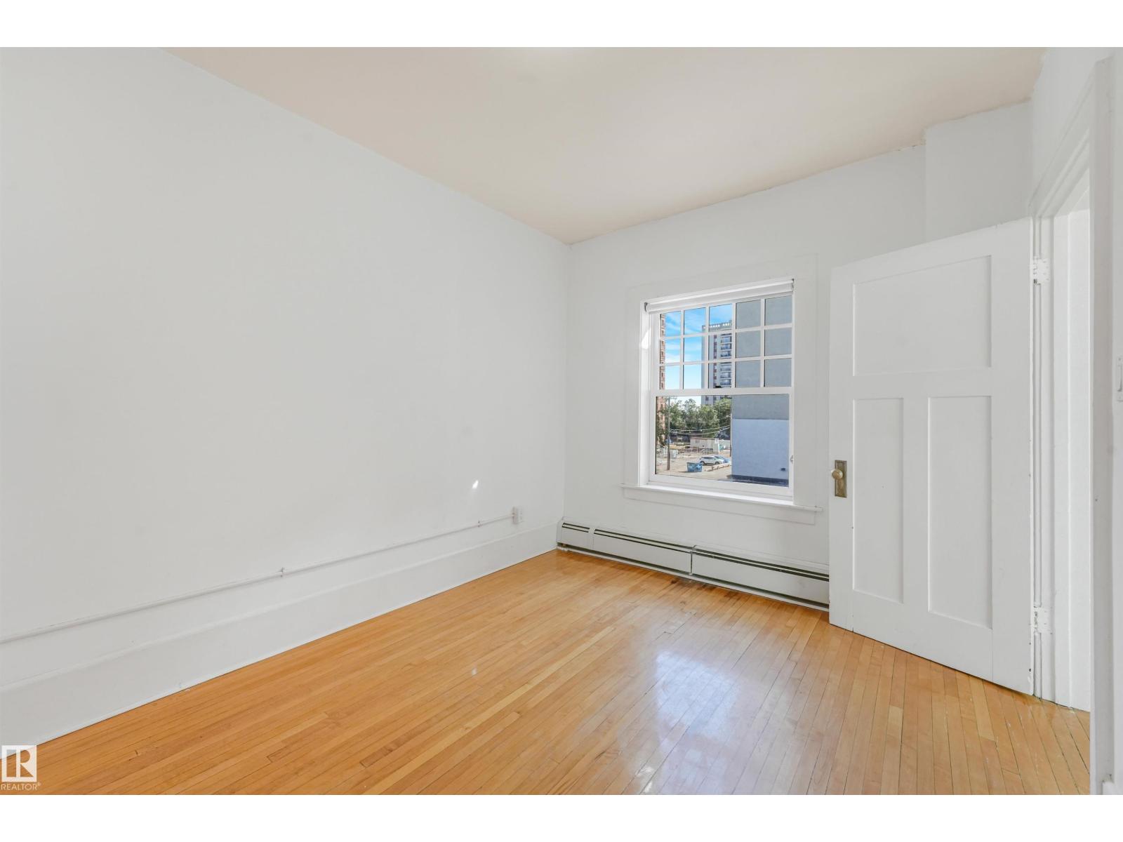 #307 9955 114 ST NW - 13