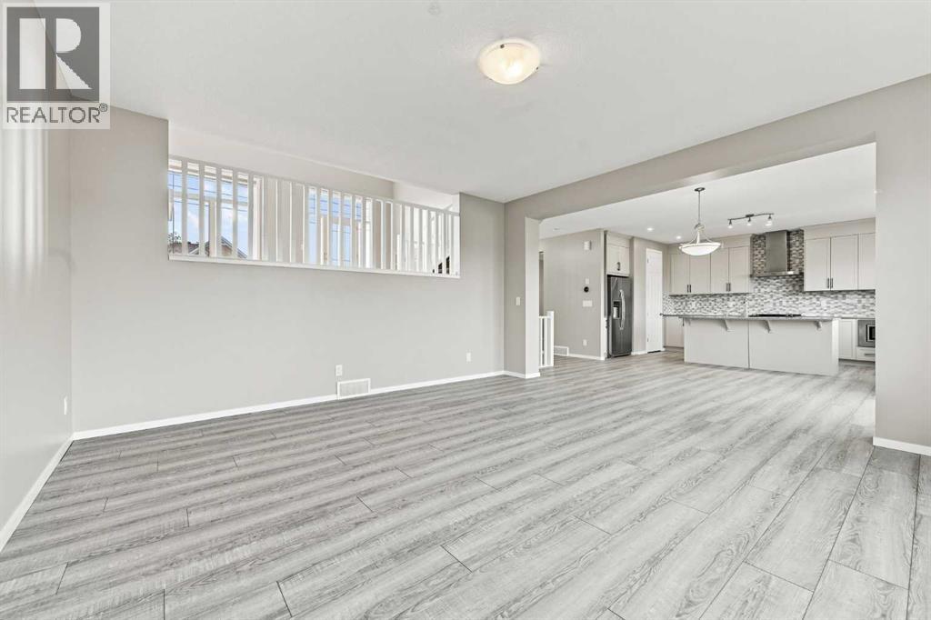 142 Yorkstone Way Southwest, Calgary, Alberta, T2X4S2, Calgary, Alberta — photo 4 of 5