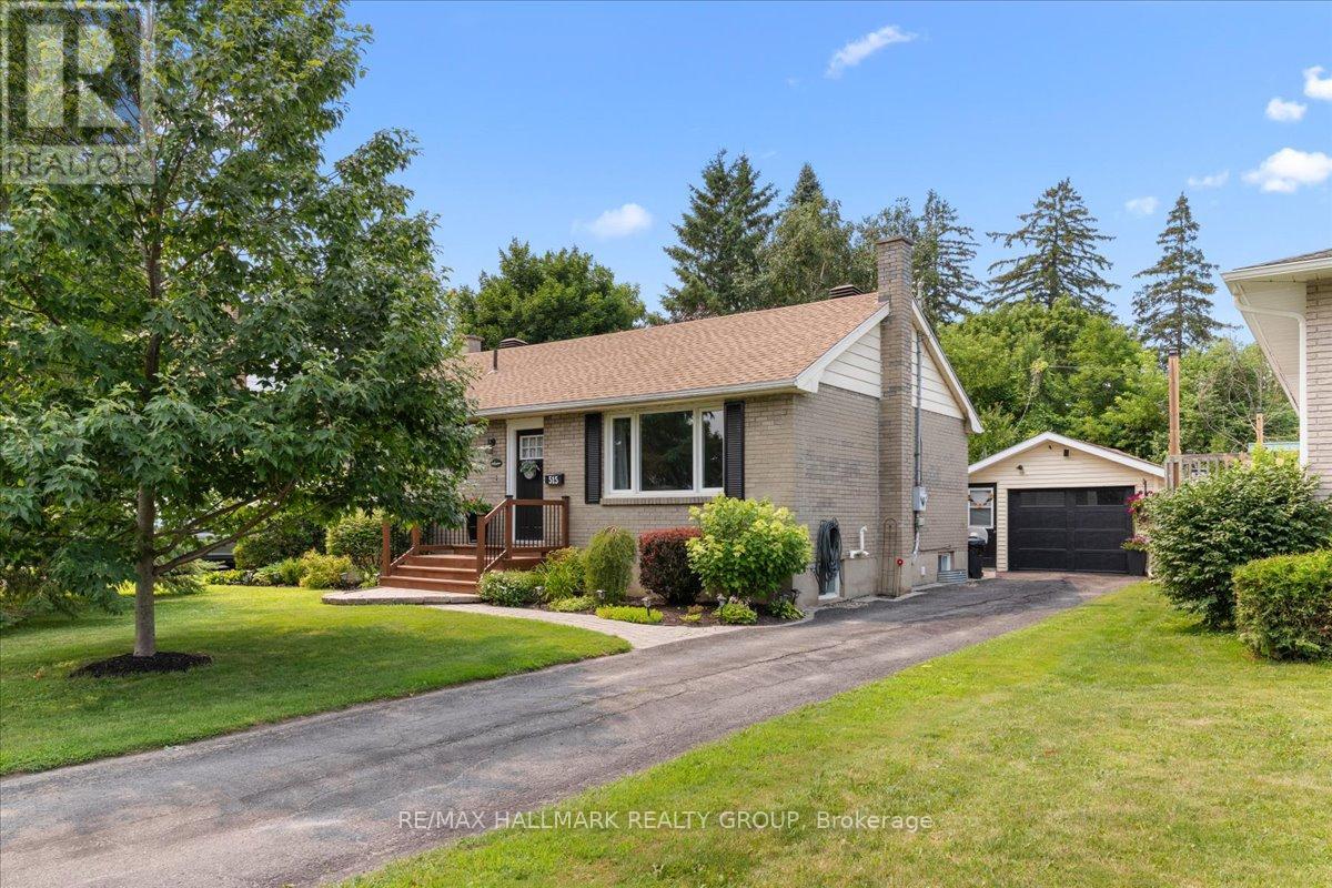 515 Clothier Street East, North Grenville, Ontario, K0G1J0, North Grenville, Ontario — photo 2 of 5