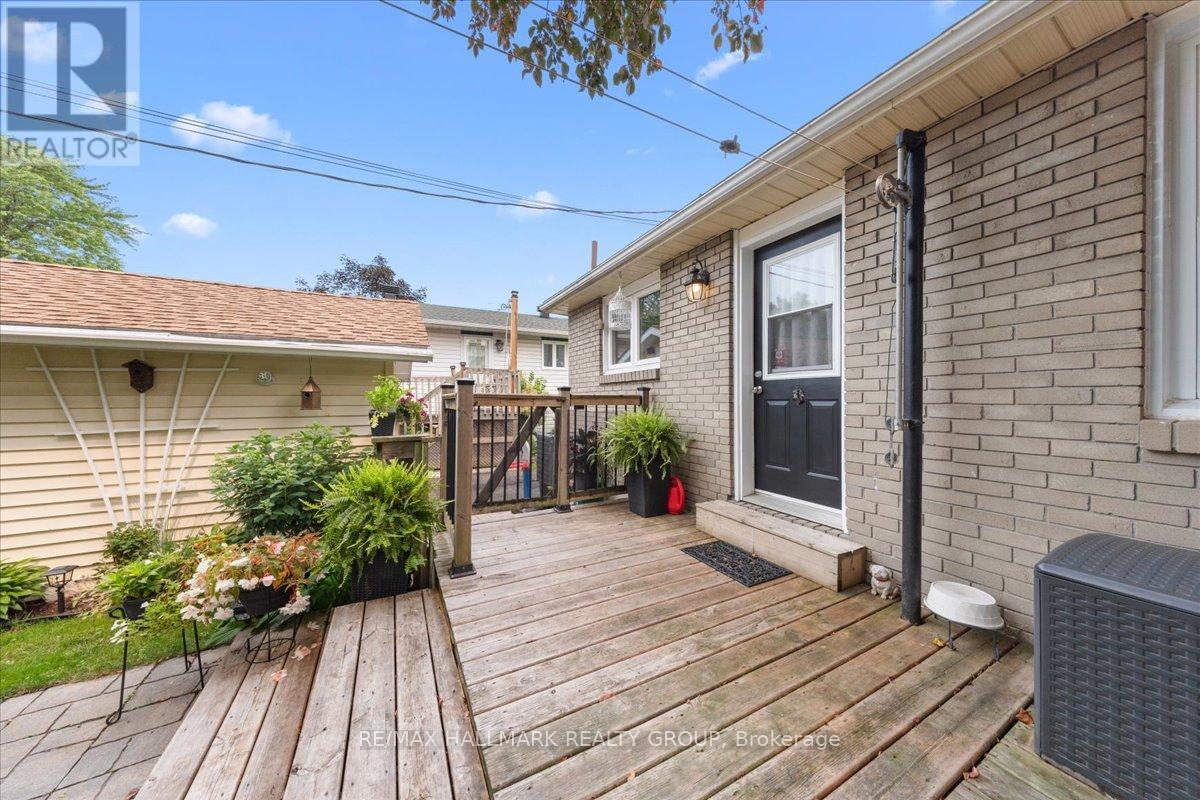 515 CLOTHIER STREET E - Image 36