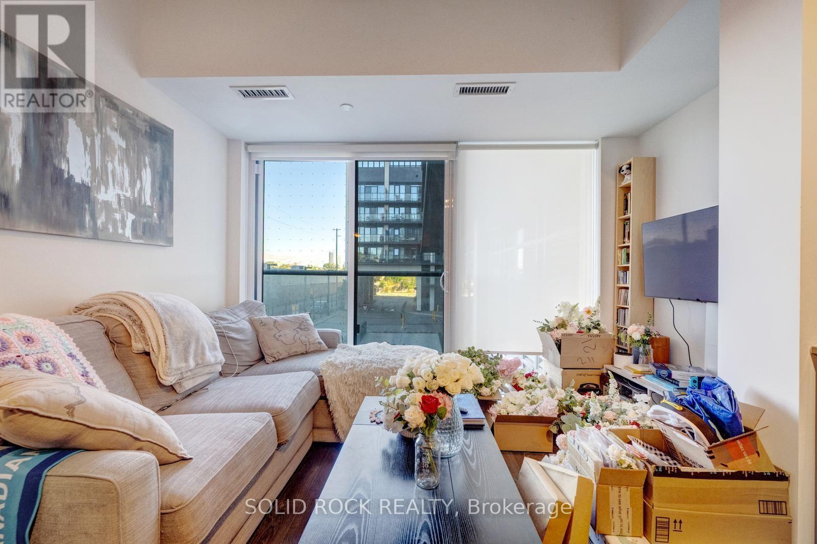 #211 36 ZORRA STREET - 24