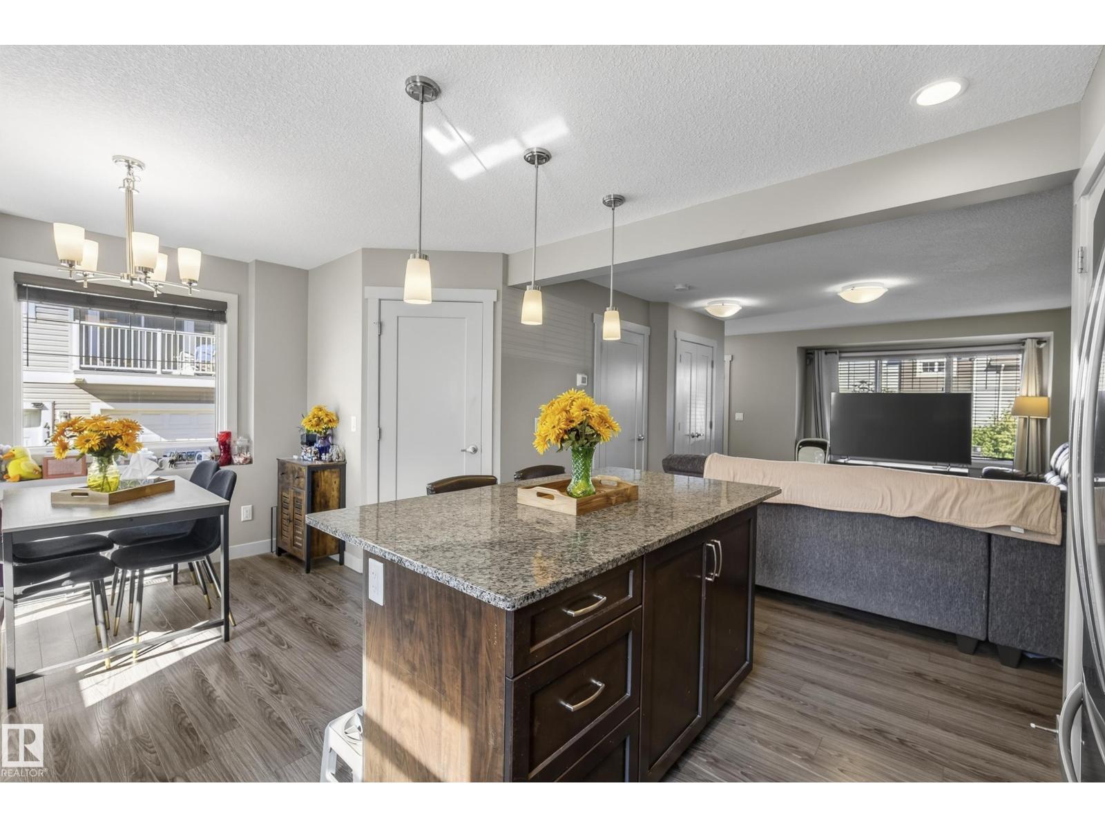 #8 4205 30 ST NW - 21