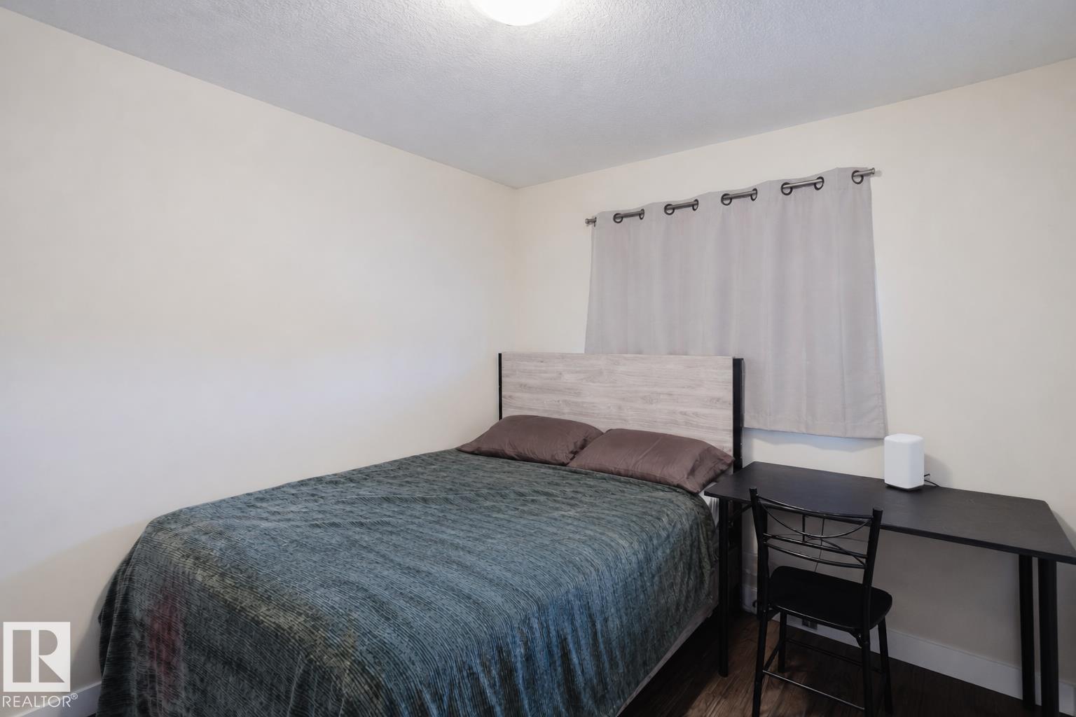 10332 161 ST NW - 18