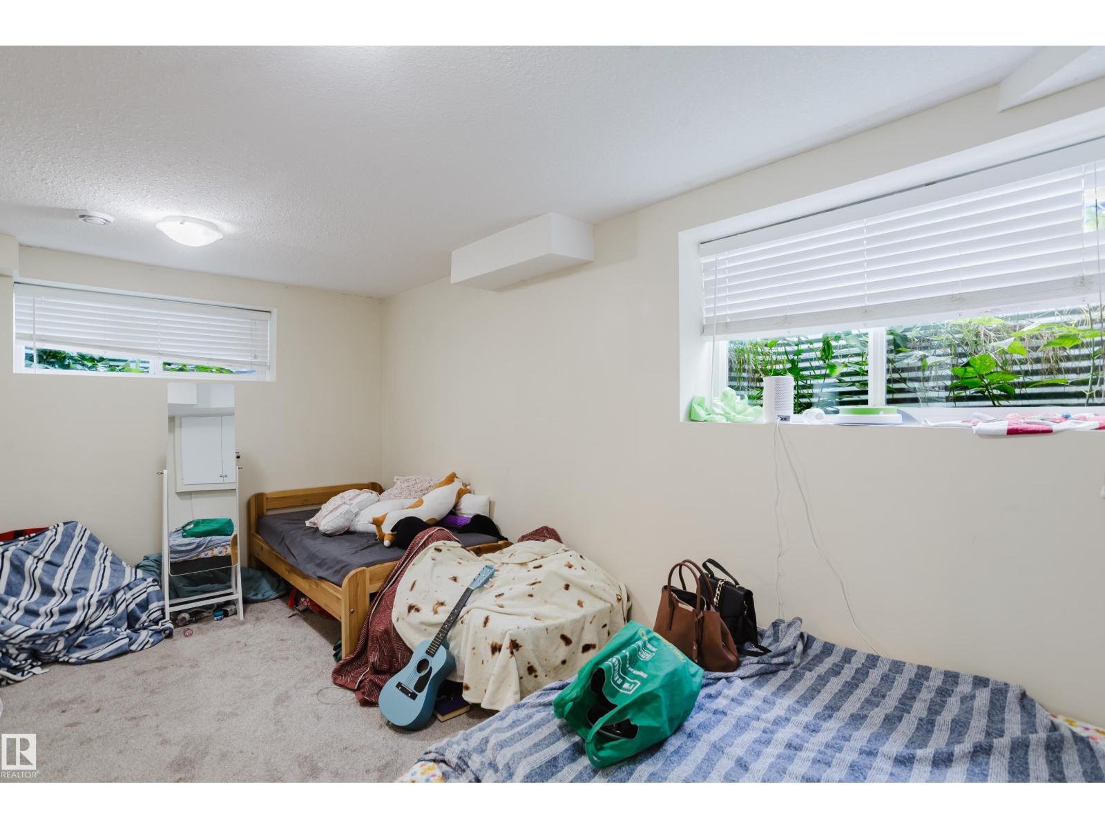 10332 161 ST NW - 28