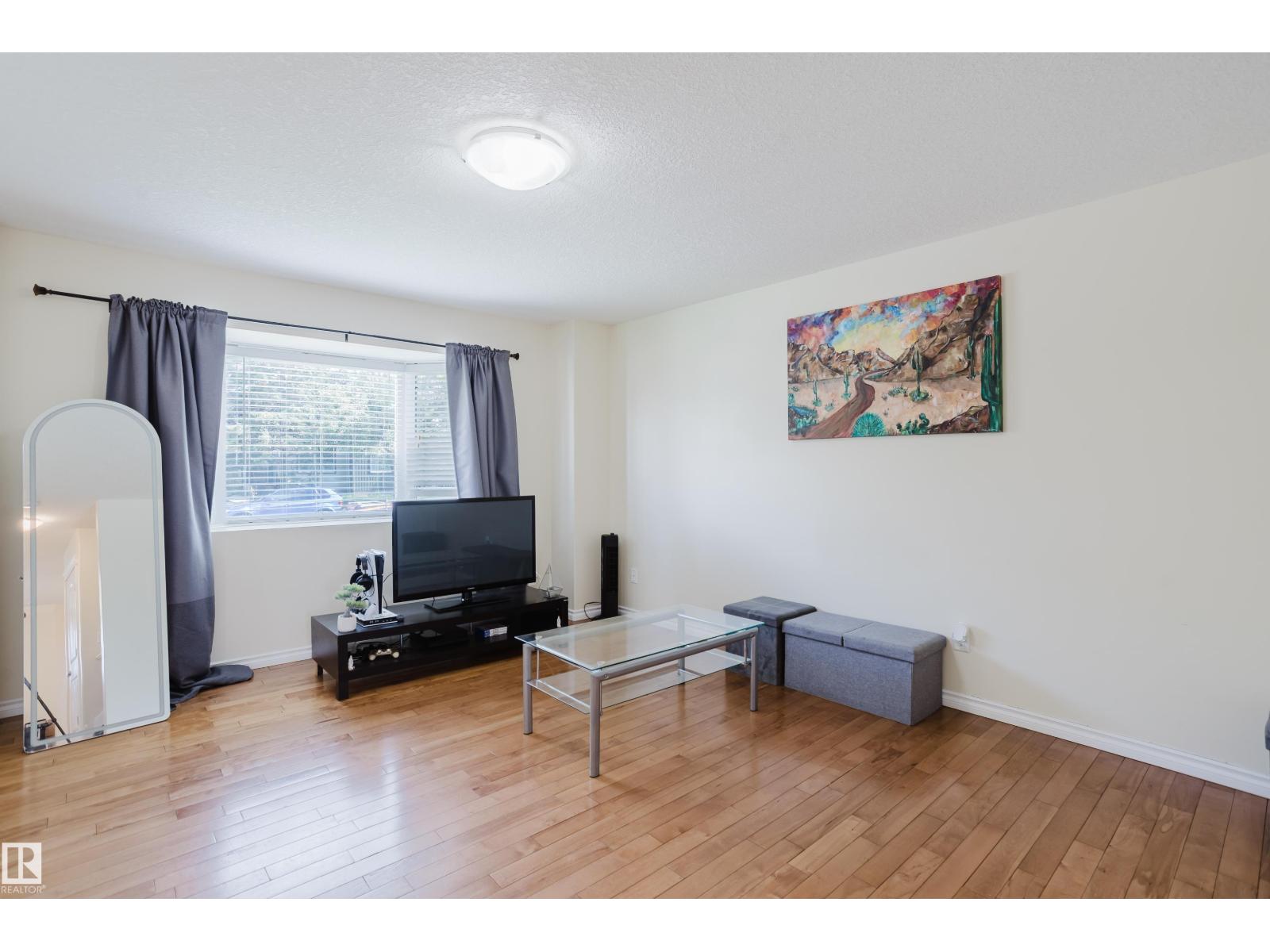 10332 161 ST NW - 5