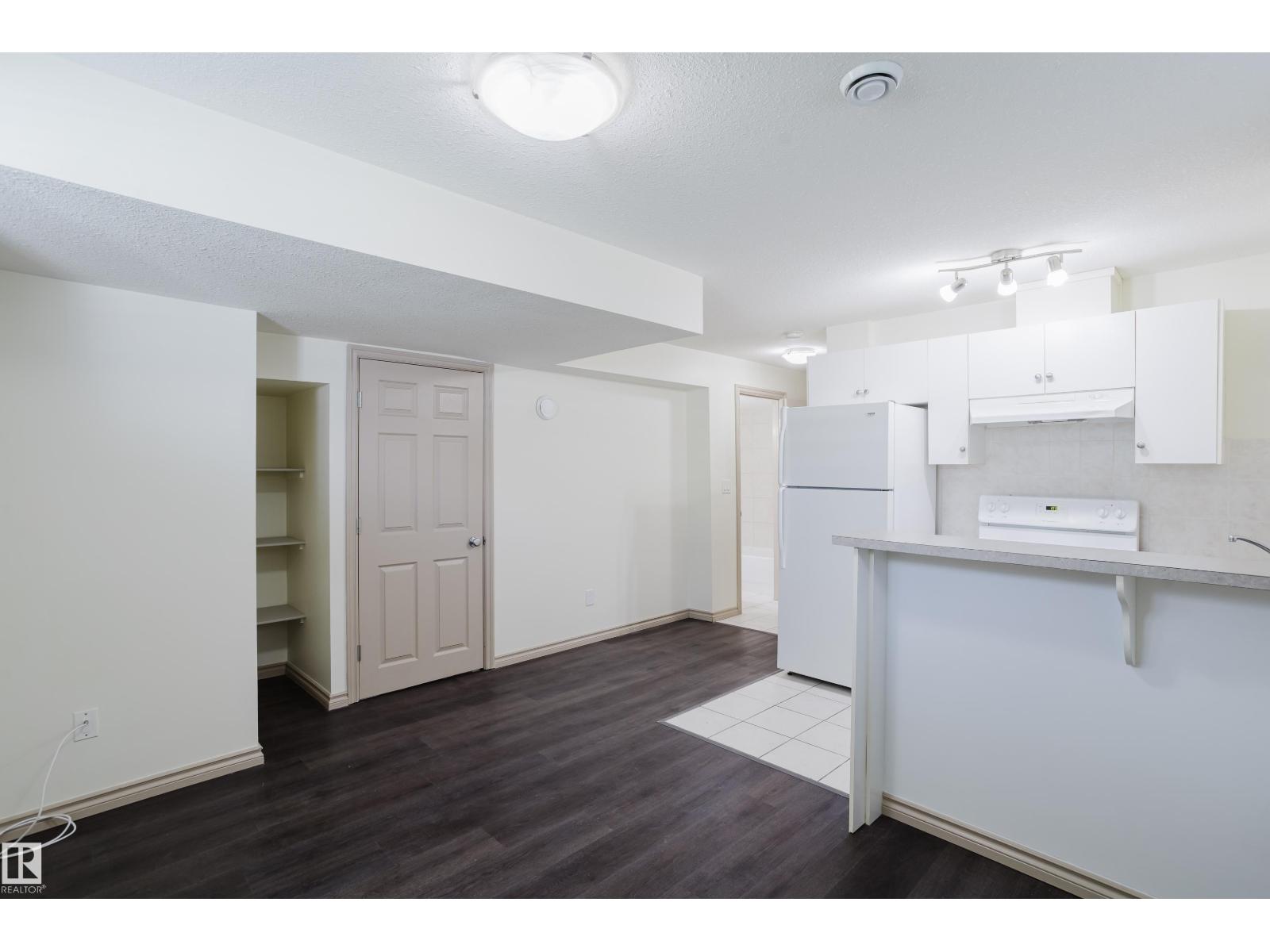 10334 161 ST NW - 26