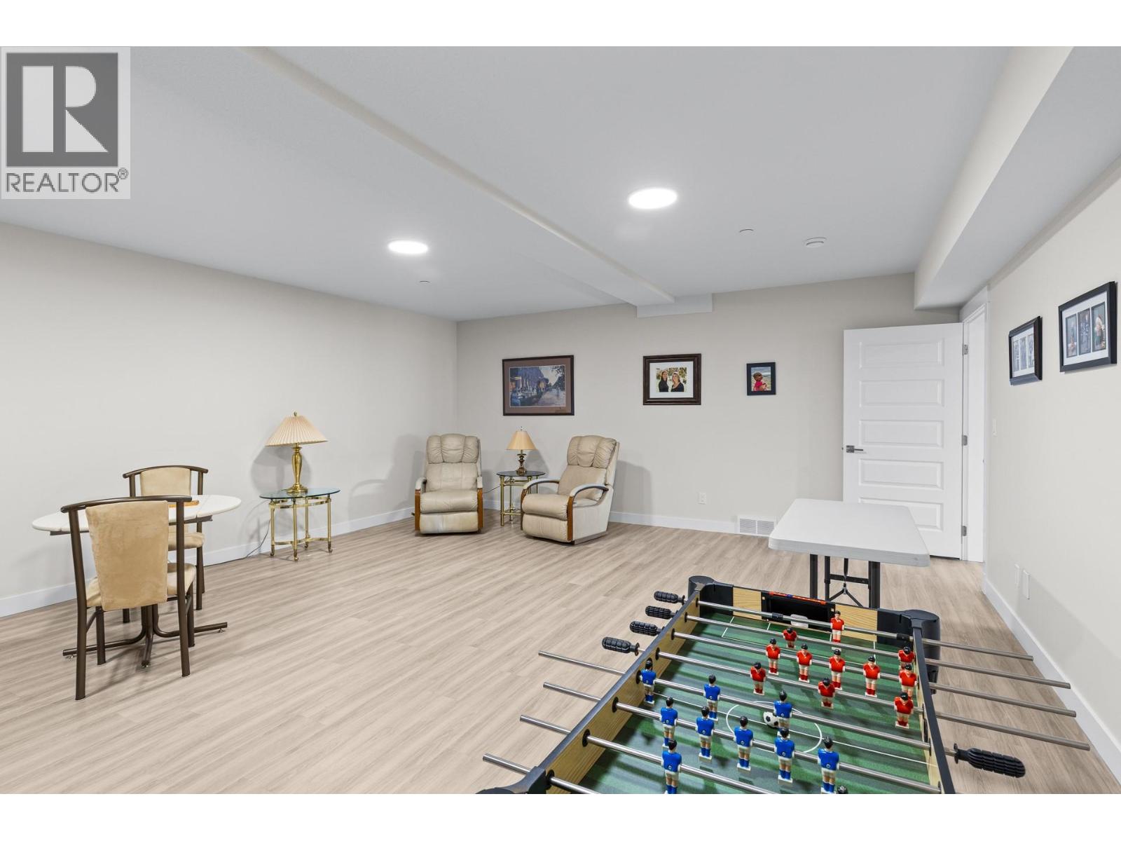 8876 Crofton Road, Vernon