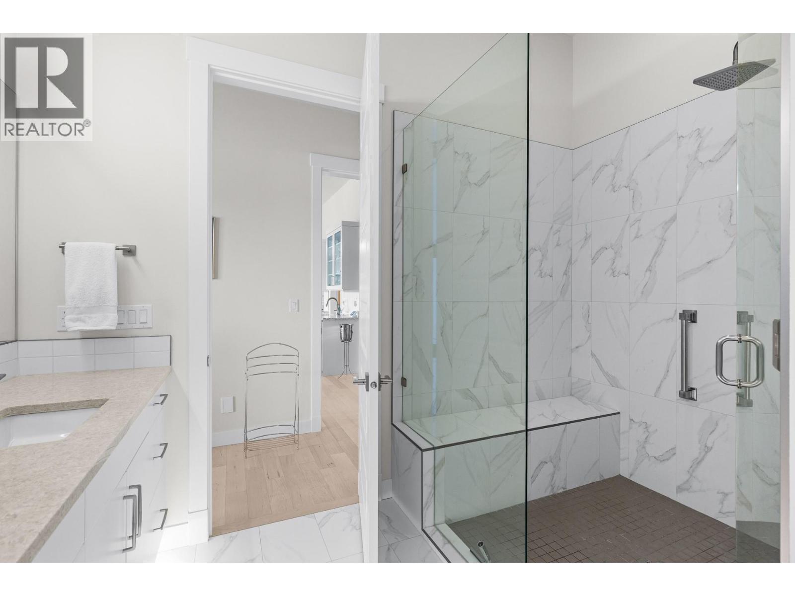 8876 Crofton Road, Vernon