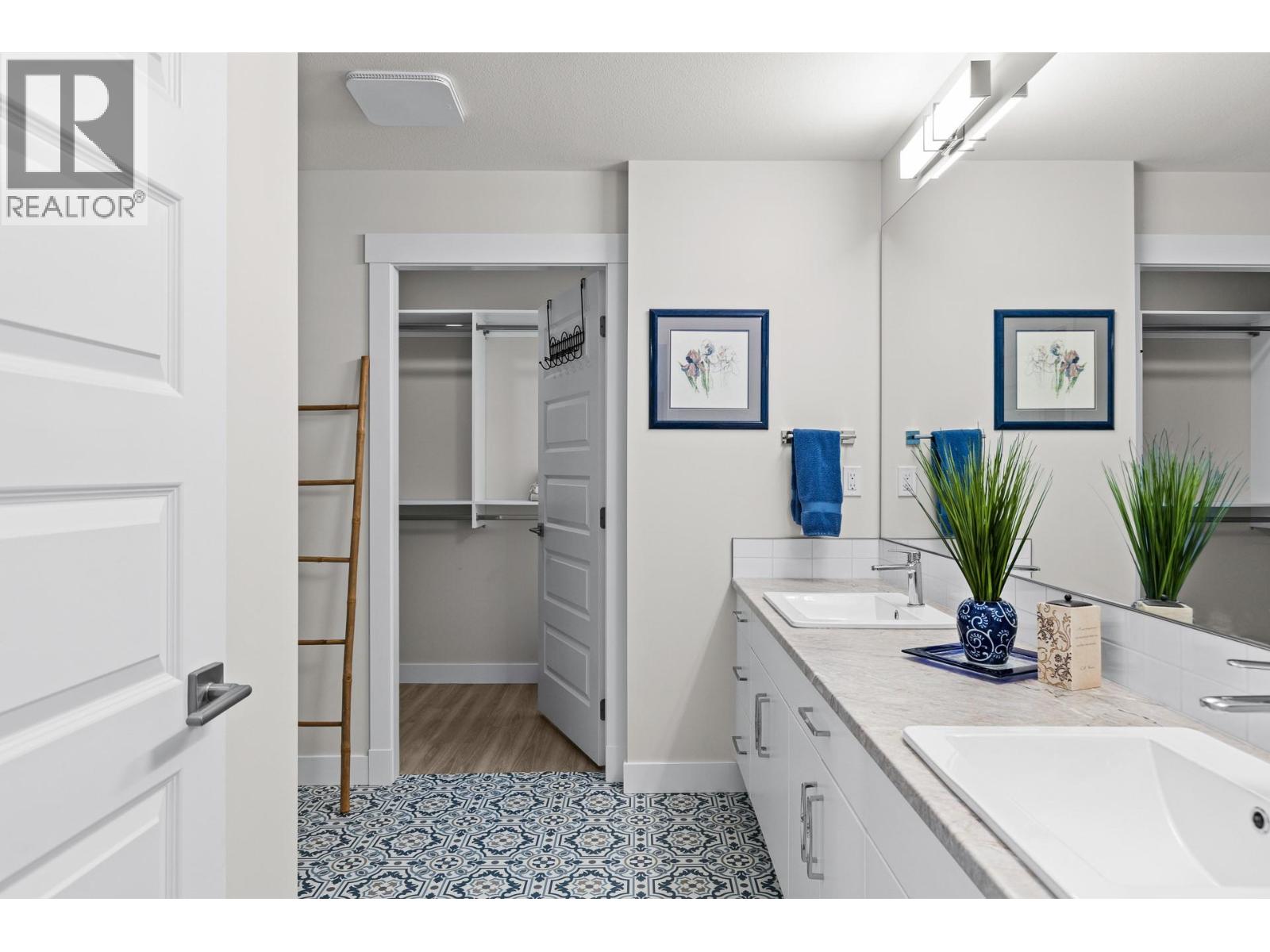8876 Crofton Road, Vernon