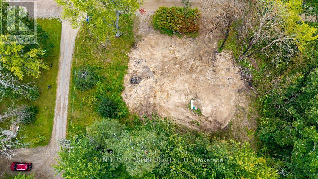 201 Sand Point Road, Whitewater Region, Ontario, K8A6W2, Whitewater Region, Ontario — photo 1 of 5