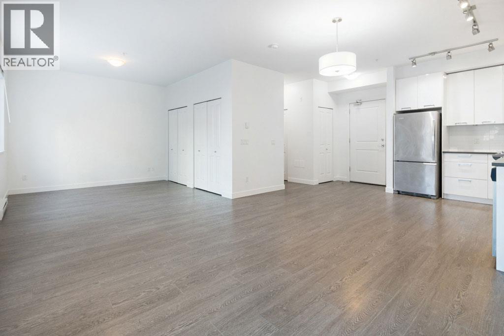 214 6533 MCKAY AVENUE, Burnaby — photo 6