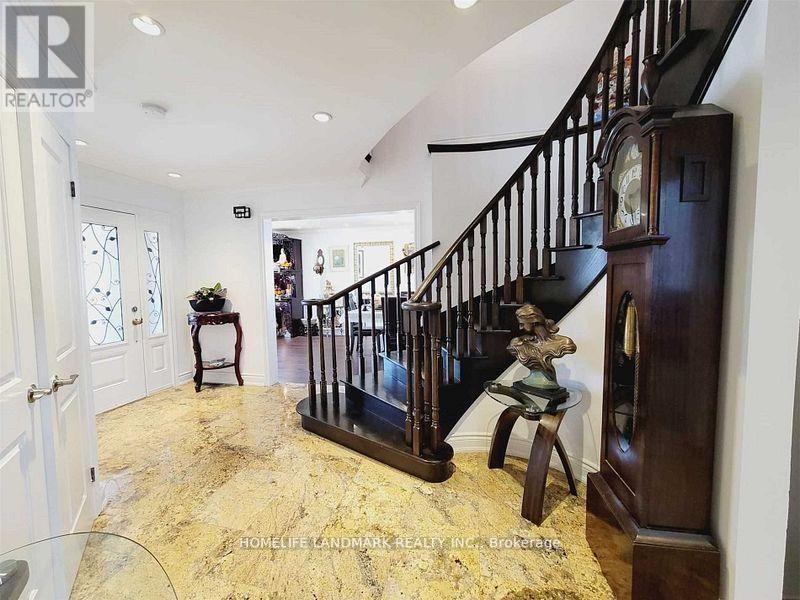 274 Falstaff photo 5
