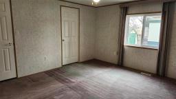 42 Unrau Place Highland Park, Brandon, MB R7C0A7 Photo 12