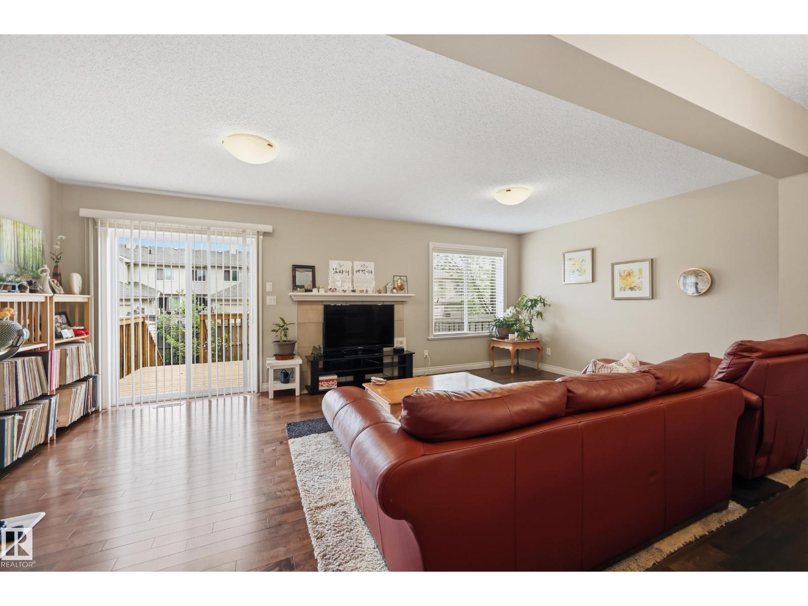 1111 176 ST SW, Edmonton, Alberta, T6W2B7, Edmonton, Alberta — photo 3 of 5