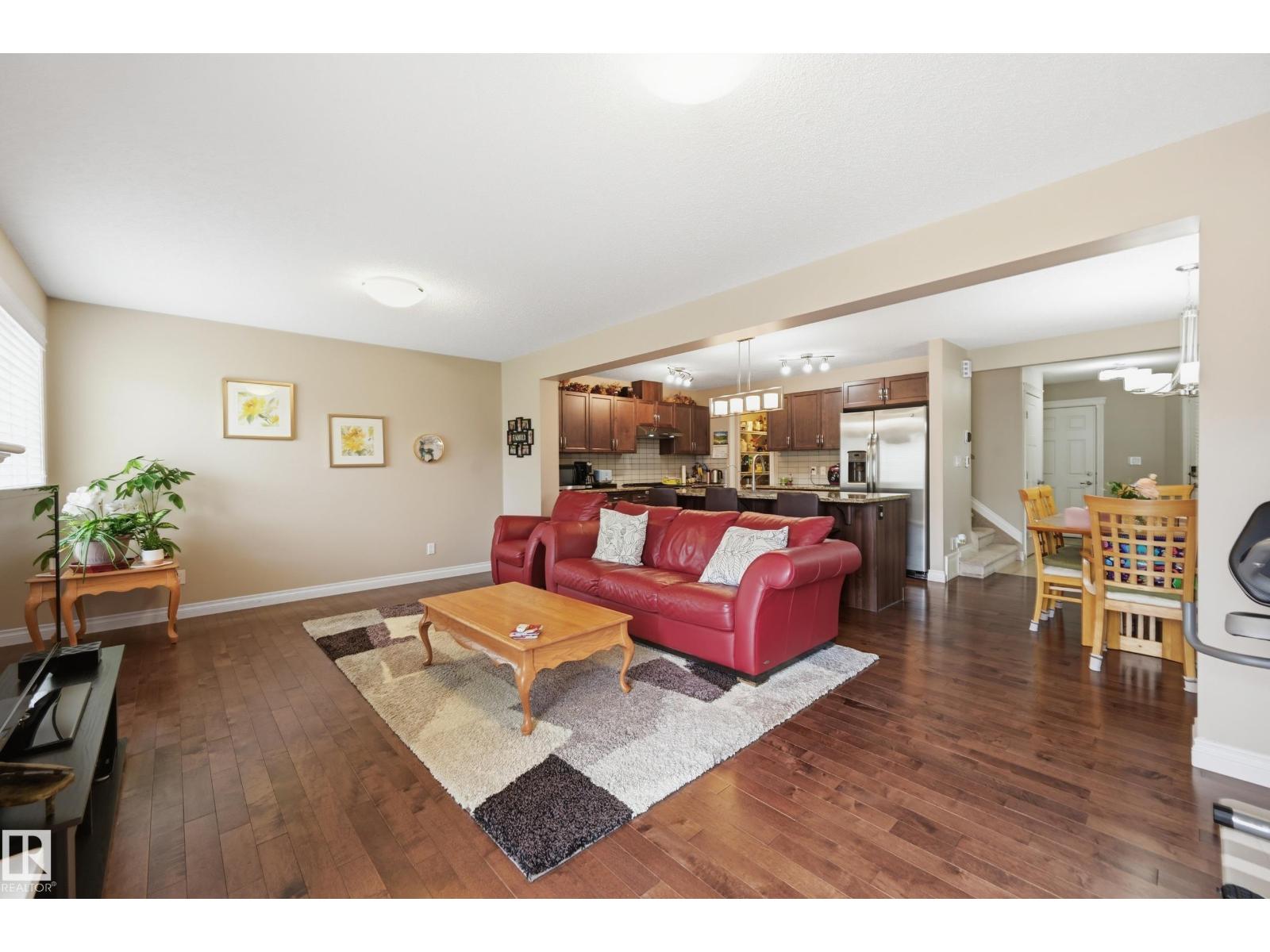 1111 176 ST SW, Edmonton, Alberta, T6W2B7, Edmonton, Alberta — photo 4 of 5
