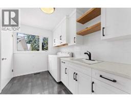 2pc Bathroom - 5209 51 Street, Castor, AB T0C0X0 Photo 7