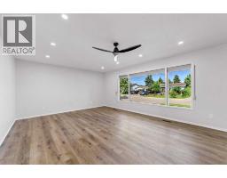 4pc Bathroom - 5209 51 Street, Castor, AB T0C0X0 Photo 9