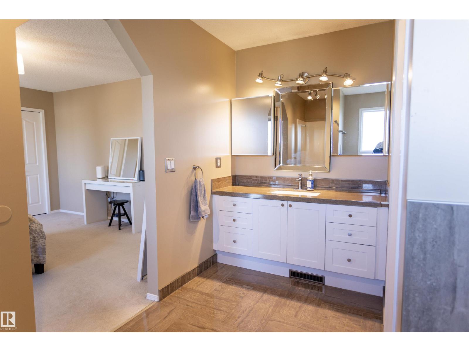 3575 MCLEAN CR SW - 29