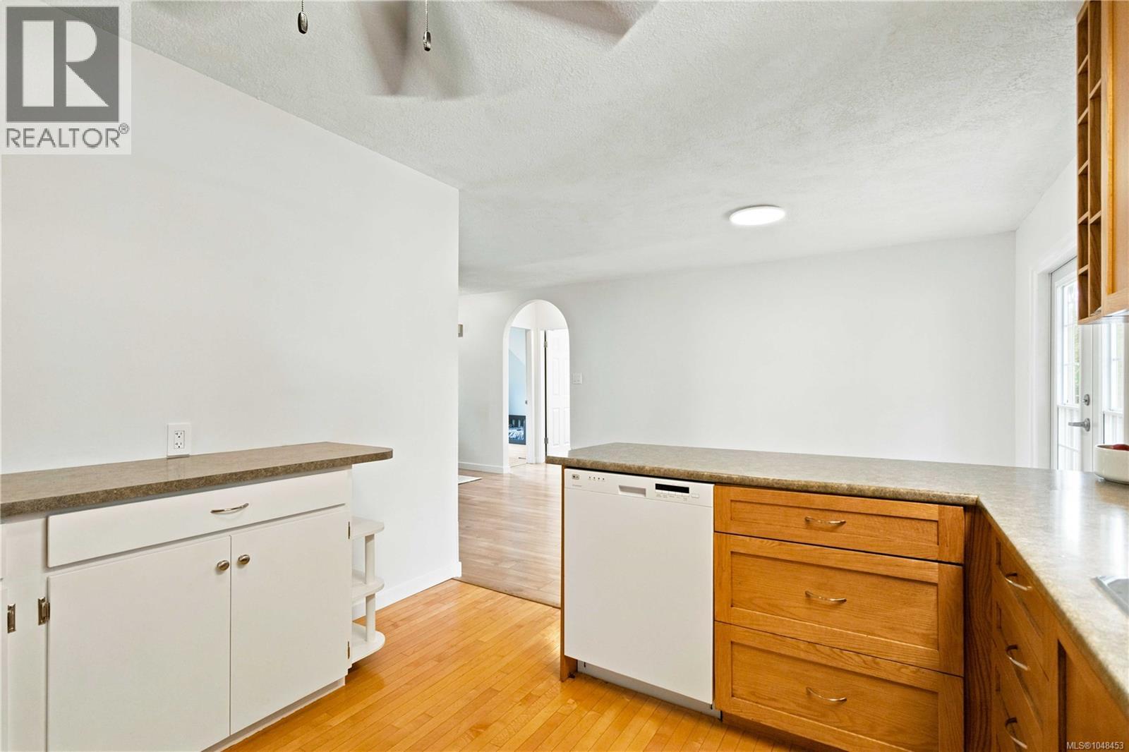  2836 Rita Road, Langford