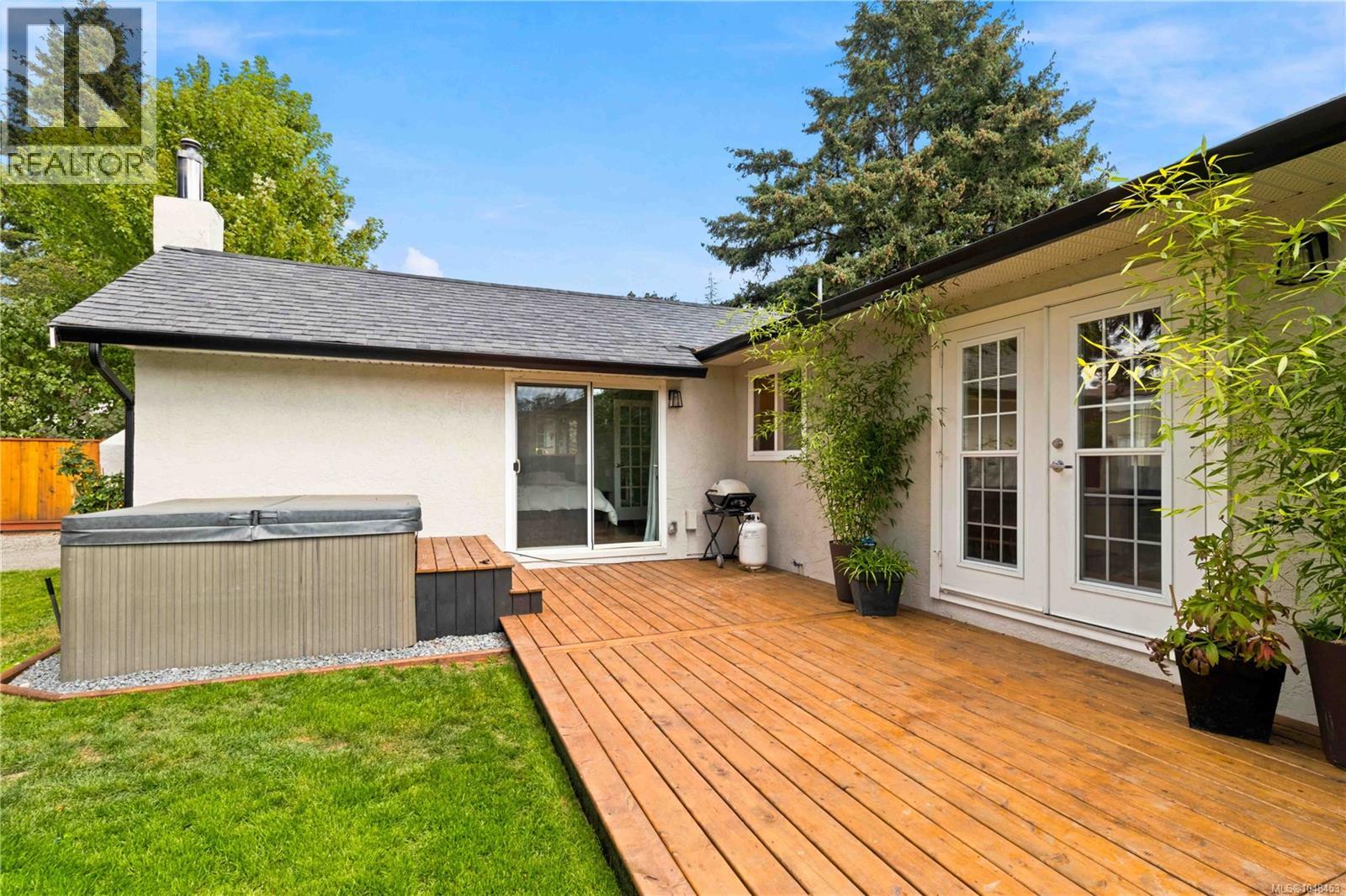  2836 Rita Road, Langford