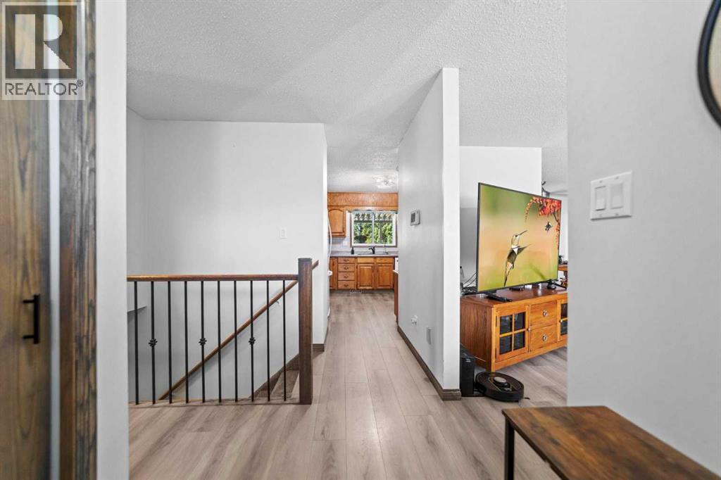 4908 56 Street W - 3