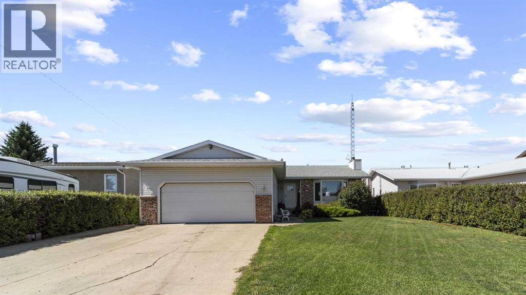 4908 56 Street W - 1
