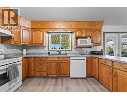 3pc Bathroom - 4908 56 Street W, Forestburg, AB T0B1N0 Photo 8