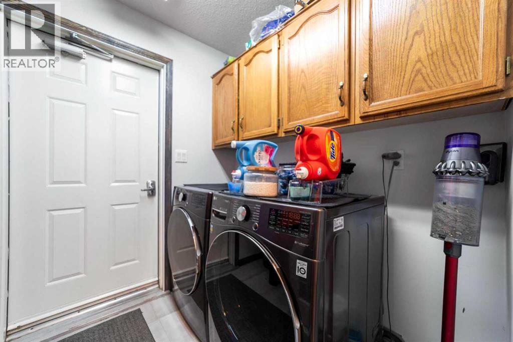 4908 56 Street W - 10