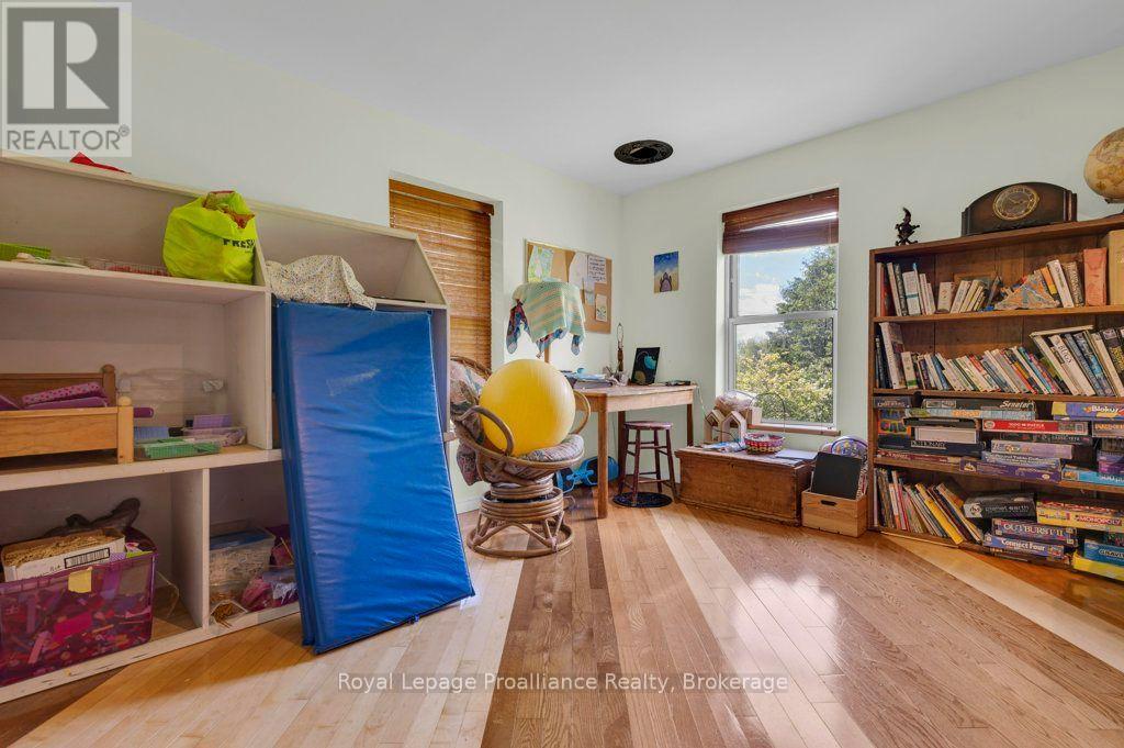 2014 FOXBORO-STIRLING ROAD - Image 23