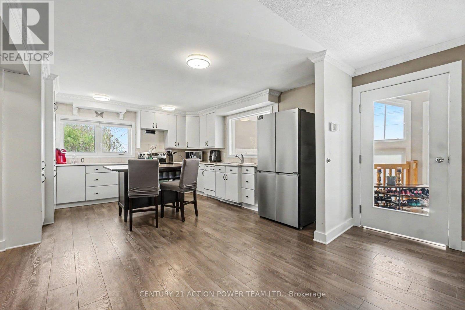 2147 MER BLEUE ROAD - 11
