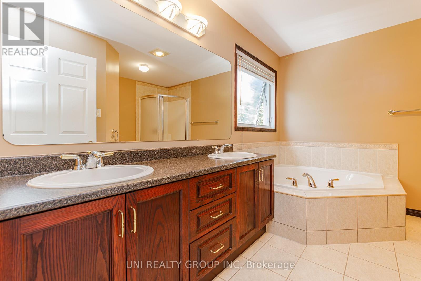 11 LANGFORD CRESCENT - Image 38
